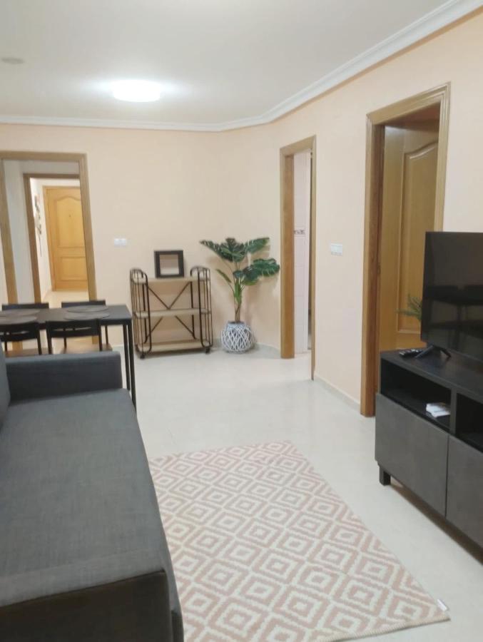 Torrevieja 2 Bedroom Holiday Apartment المظهر الخارجي الصورة