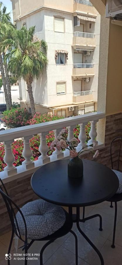 Torrevieja 2 Bedroom Holiday Apartment المظهر الخارجي الصورة