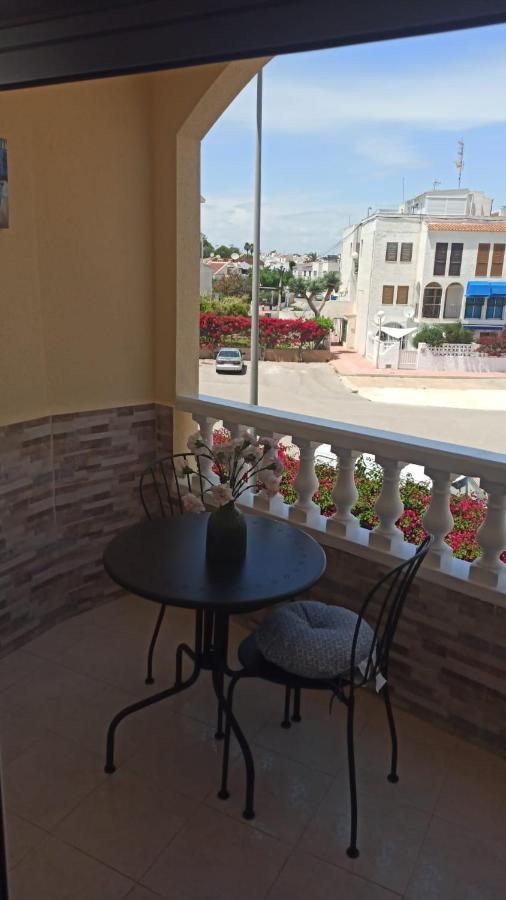 Torrevieja 2 Bedroom Holiday Apartment المظهر الخارجي الصورة