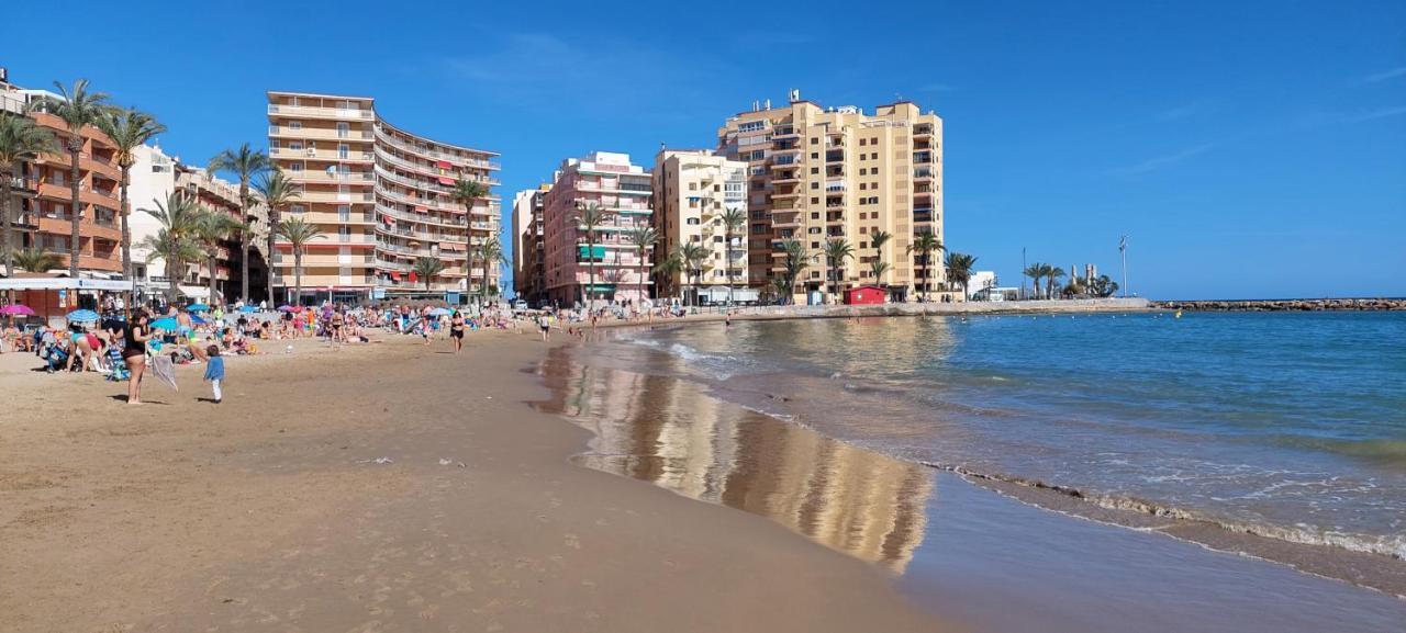 Torrevieja 2 Bedroom Holiday Apartment المظهر الخارجي الصورة